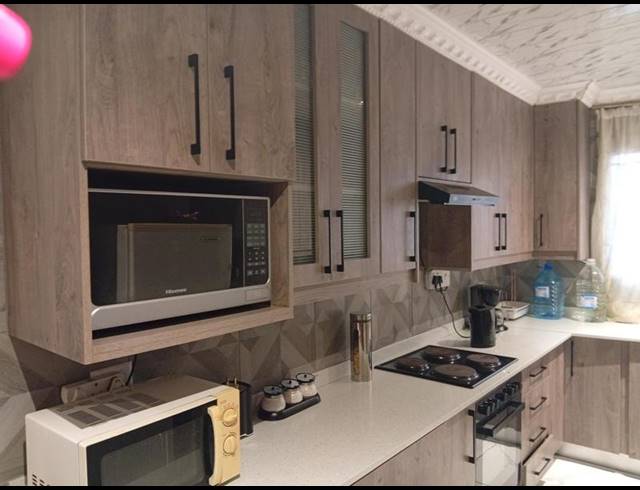 6 BEDROOM HOUSE FOR SALE IN BIRCH ACRES